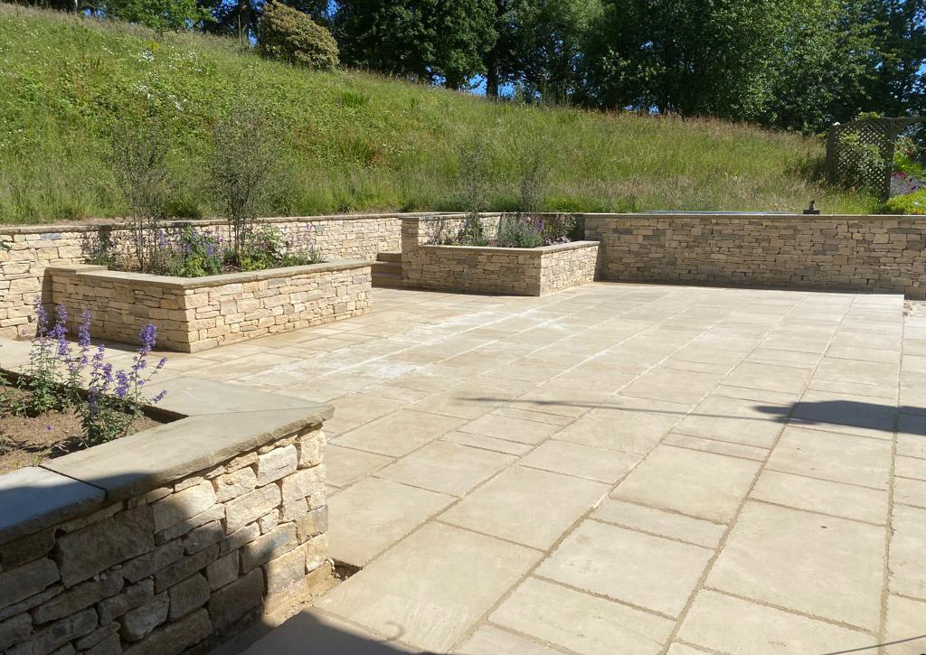 Civil Engineering and Landscaping - Castle Eaton Construction, Surrey