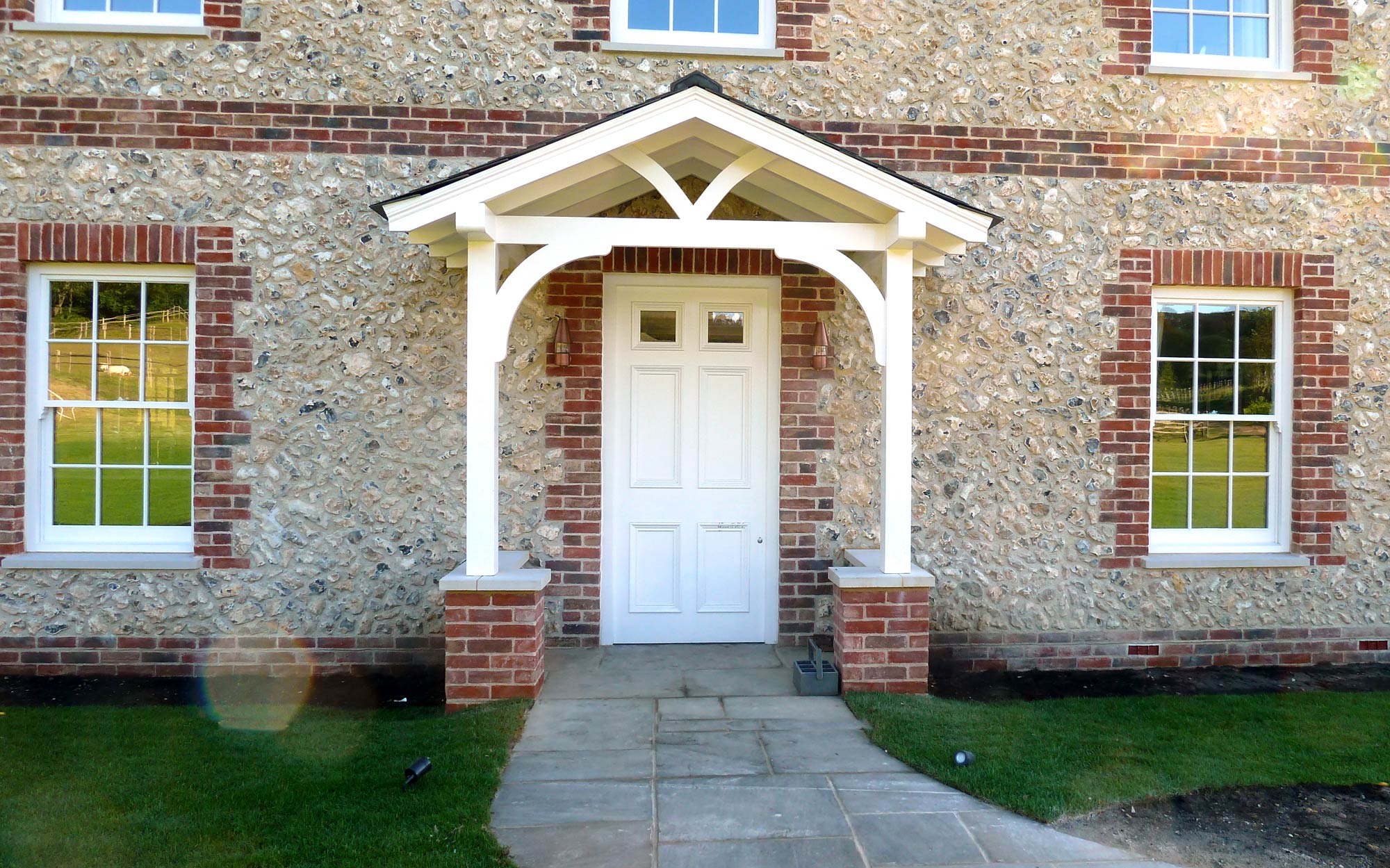 Exterior of new build - Castle Eaton Construction, Surrey